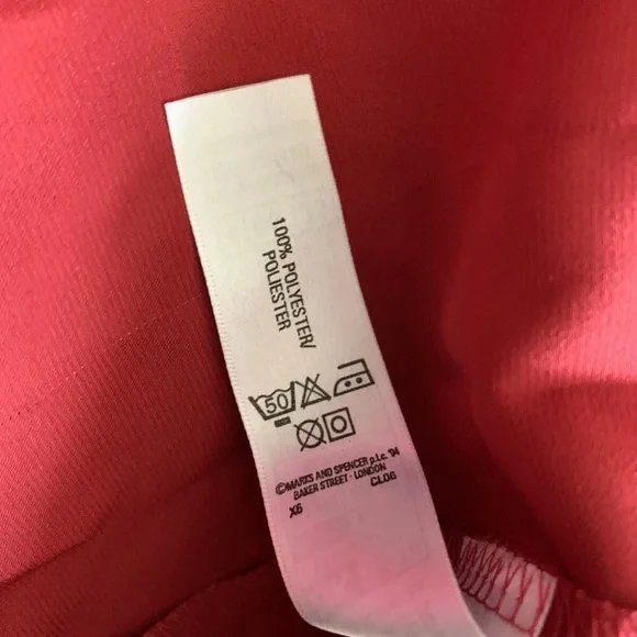 Vintage 90s St Michael red satin dressing gown size 12-14 - Picture 8 of 10